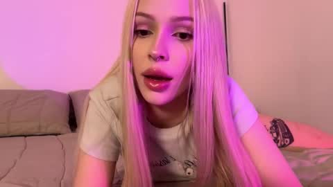 Kristy and Alice online show from September 20, 4:30 pm