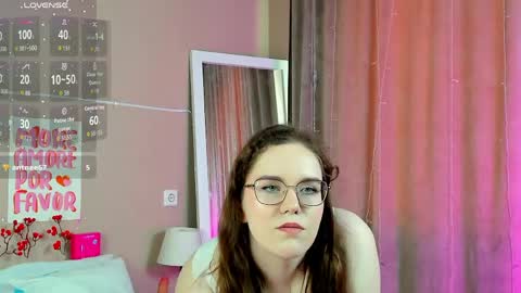 Snapshot of kristy_na_ chatting on May 5, 2:08 am Kristina online show from May 5, 2:08 am