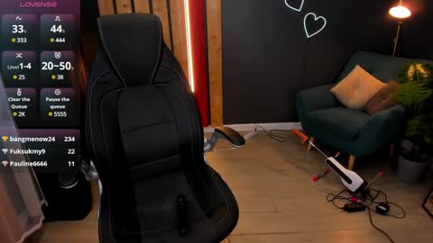 Snapshot of kristy_rayyy chatting on February 3, 8:24 am Monika online show from February 3, 8:24 am