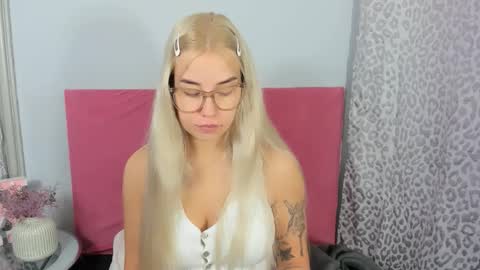 KristyFlowers online show from January 7, 8:17 am