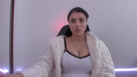 Mother of Dragons online show from February 15, 5:04 am