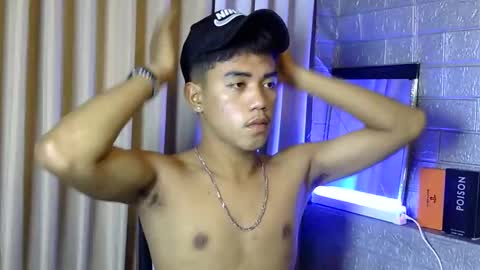 kritthanarkorn online show from January 7, 12:07 pm