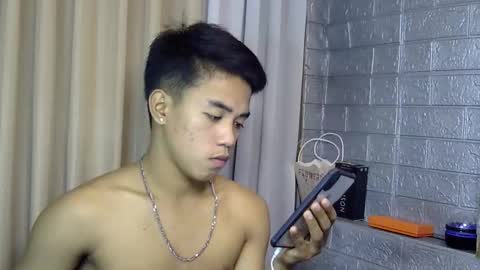 kritthanarkorn online show from January 11, 1:38 pm