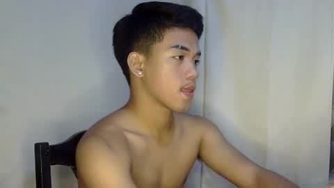 kritthanarkorn online show from April 23, 3:14 pm