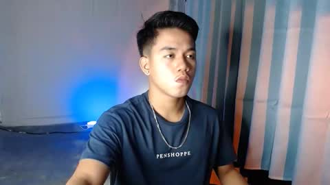 Snapshot of kritthanarkorn chatting on June 4, 7:09 pm kritthanarkorn online show from June 4, 7:09 pm