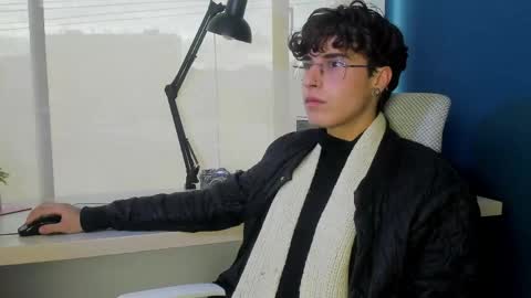krown_nox online show from May 21, 11:17 am