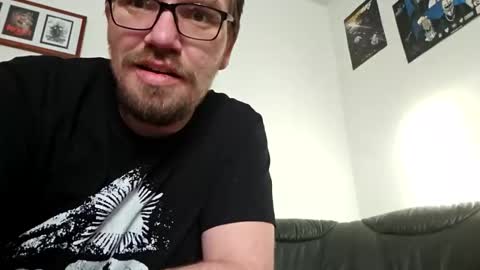 Tommy online show from December 2, 1:05 pm