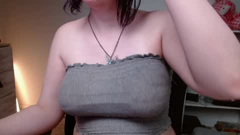 Krystal Syx online show from April 11, 10:25 pm