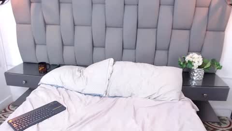 kristenfit online show from December 4, 6:39 pm