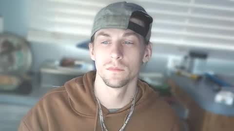 krytiar1992 online show from December 3, 2:48 pm