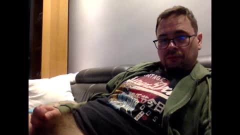 krzysztof1977 online show from March 8, 11:49 pm