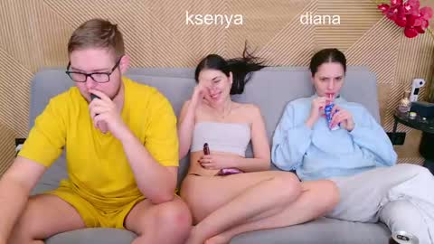 WebcamWhore online show from April 24, 6:05 am