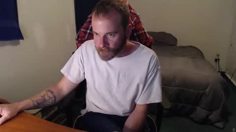 Snapshot of kuggy570 chatting on December 1, 10:32 pm Kuggy online show from December 1, 10:32 pm