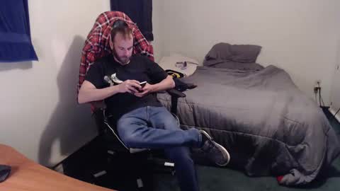 Snapshot of kuggy570 chatting on December 9, 6:57 pm Kuggy online show from December 9, 6:57 pm