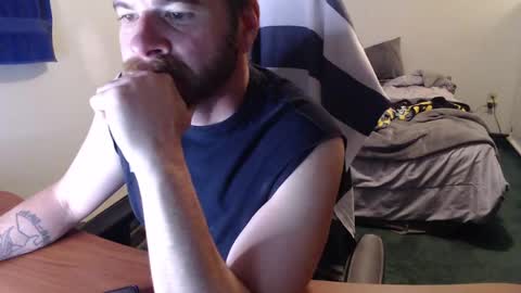 Snapshot of kuggy570 chatting on October 18, 11:44 am Kuggy online show from October 18, 11:44 am