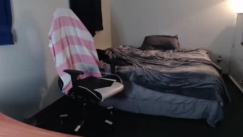 Kuggy online show from April 28, 10:15 pm