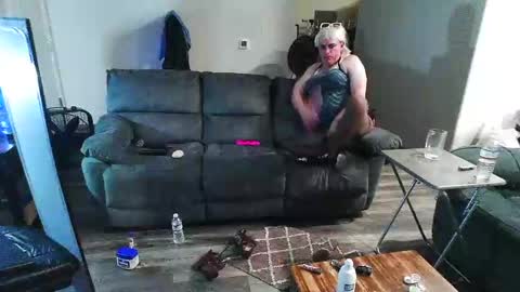 Snapshot of kulinky6969 chatting on December 27, 12:56 pm kulinky6969 online show from December 27, 12:56 pm