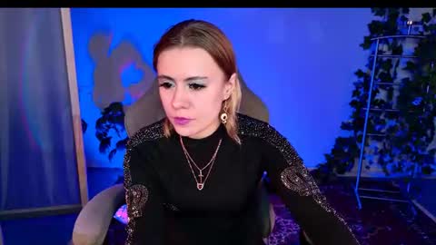 Snapshot of kumiho_7777 chatting on June 19, 8:12 pm Eileen online show from June 19, 8:12 pm