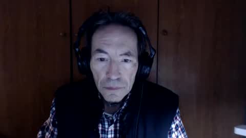 Snapshot of kunegis chatting on January 4, 6:41 am ImetandfellinloveKuanyim online show from January 4, 6:41 am