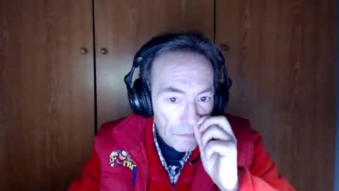 Snapshot of kunegis chatting on January 31, 8:12 pm ImetandfellinloveKuanyim online show from January 31, 8:12 pm