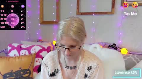 Samantha online show from September 25, 6:22 pm