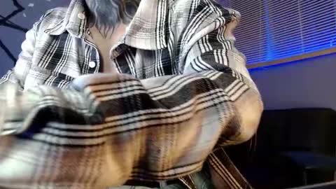 kuregari_xs online show from October 9, 5:05 am