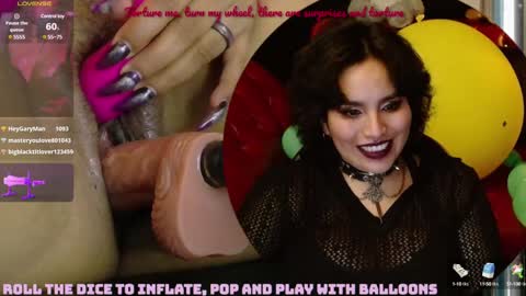 Snapshot of kureiji_fetish chatting on December 28, 11:41 am Fetiche Woman online show from December 28, 11:41 am