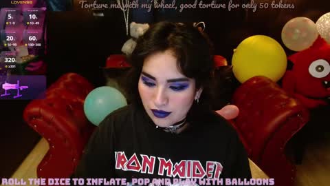 Snapshot of kureiji_fetish chatting on January 10, 7:14 am Fetiche Woman online show from January 10, 7:14 am