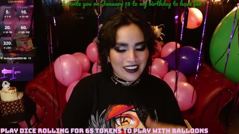 Snapshot of kureiji_fetish chatting on January 18, 8:41 am Fetiche Woman online show from January 18, 8:41 am