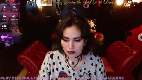 Snapshot of kureiji_fetish chatting on January 20, 8:52 am Fetiche Woman online show from January 20, 8:52 am