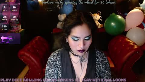 Snapshot of kureiji_fetish chatting on January 26, 7:53 am Fetiche Woman online show from January 26, 7:53 am