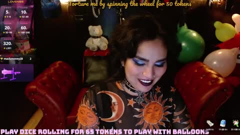 Snapshot of kureiji_fetish chatting on January 28, 5:11 am Fetiche Woman online show from January 28, 5:11 am