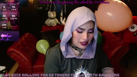 Snapshot of kureiji_fetish chatting on January 29, 6:01 am Fetiche Woman online show from January 29, 6:01 am