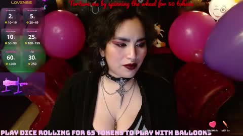 Snapshot of kureiji_fetish chatting on February 15, 7:49 am Fetiche Woman online show from February 15, 7:49 am