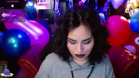 Snapshot of kureiji_fetish chatting on September 15, 10:43 pm Fetiche Woman online show from September 15, 10:43 pm