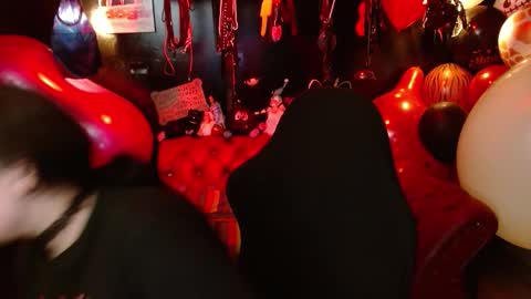 Snapshot of kureiji_fetish chatting on September 26, 10:14 pm Fetiche Woman online show from September 26, 10:14 pm