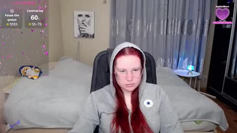 kuri_u online show from February 22, 9:41 am