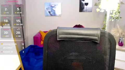 kuri_u online show from April 23, 12:29 pm