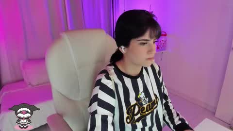   online show from December 14, 2:17 am