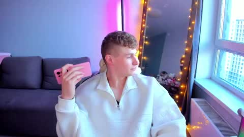 kurt_hanssen online show from April 18, 5:06 pm