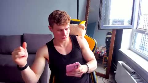Snapshot of kurt_hanssen chatting on June 27, 3:28 pm kurt_hanssen online show from June 27, 3:28 pm