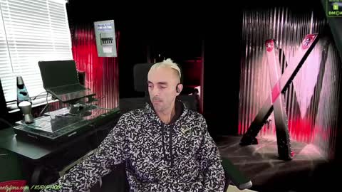 Snapshot of kuruptxxx chatting on January 10, 6:28 pm kuruptxxx online show from January 10, 6:28 pm