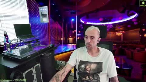 Snapshot of kuruptxxx chatting on January 11, 6:44 pm kuruptxxx online show from January 11, 6:44 pm