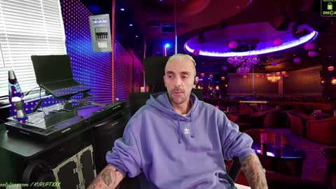 Snapshot of kuruptxxx chatting on January 13, 8:58 pm kuruptxxx online show from January 13, 8:58 pm