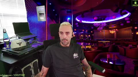 Snapshot of kuruptxxx chatting on January 15, 5:58 pm kuruptxxx online show from January 15, 5:58 pm