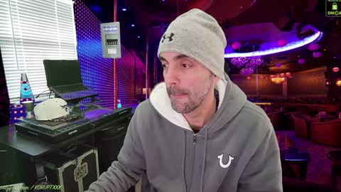 Snapshot of kuruptxxx chatting on January 22, 7:03 pm kuruptxxx online show from January 22, 7:03 pm