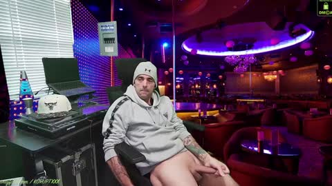 Snapshot of kuruptxxx chatting on January 23, 7:07 pm kuruptxxx online show from January 23, 7:07 pm