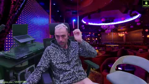 Snapshot of kuruptxxx chatting on February 3, 3:31 am kuruptxxx online show from February 3, 3:31 am