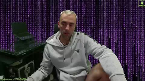 Snapshot of kuruptxxx chatting on February 20, 7:41 pm kuruptxxx online show from February 20, 7:41 pm