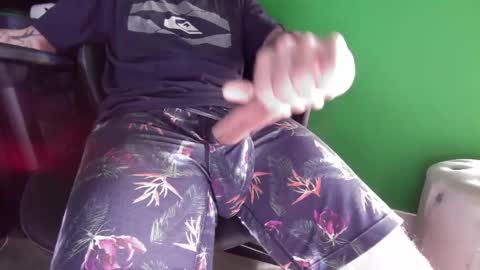 Snapshot of kuruptxxx chatting on November 16, 2:00 pm kuruptxxx online show from November 16, 2:00 pm